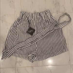 Brand New! Zaful Bow Tie shorts